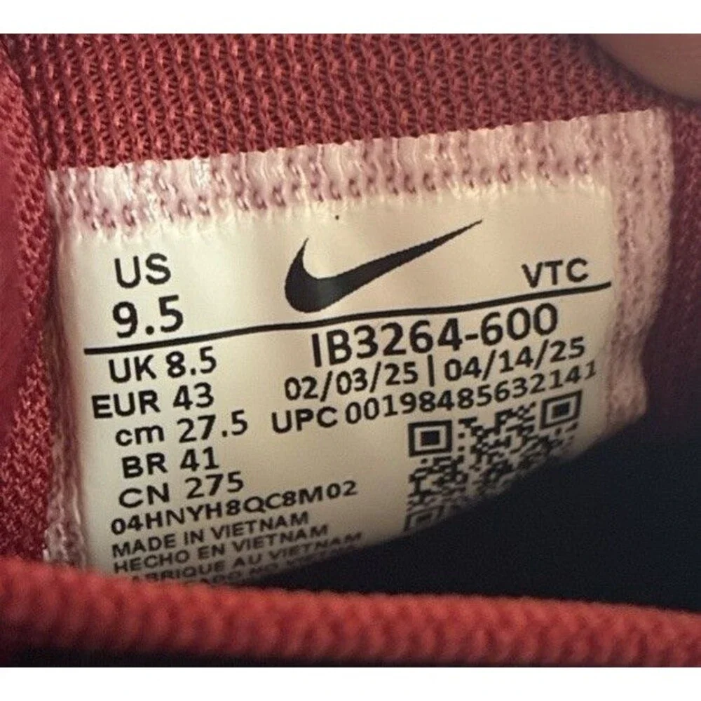 Nike crimson without 41